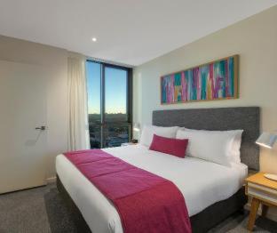 Avani Broadbeach Residences - 6