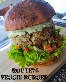 Route 76 Guest House - 4