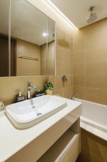 LYNN HOUSE: Vinhomes Serviced apartment - Hanoi - 3