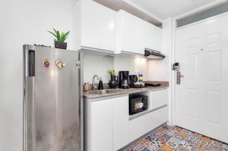 FRESIA by J&J Homes At Amani Grand Resort Residences Near Airport - Mactan - 2