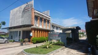 Liberty Homestay - Parit - 2