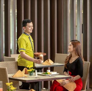 Hotel Santika Bandung - Bandung - 7