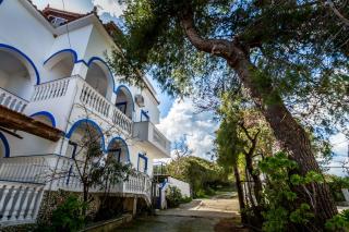 Velendzas Holidays - 3