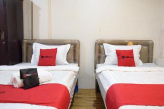 RedDoorz near Pelabuhan Tanjung Perak 2 Surabaya - Surabaya - 6