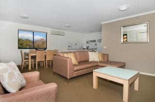 South Pacific Apartments - Port Macquarie - 2