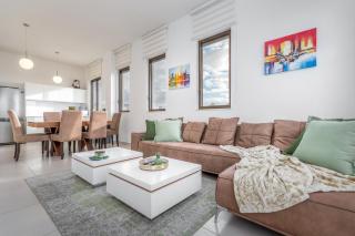 Modern & Bright 3 BDR close to the beach - Tel Aviv - 8