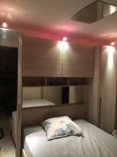 CAVALAIRE vue MER au loin MAISONNETTE TOUT ÉQUIPÉE POUR 4 PERSONNES AVEC PISCINE CLIM WIFI VÉLOS TV BARBECUES - Cavalaire-sur-Mer - 2