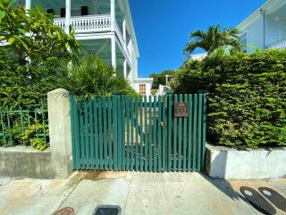 The Bartlum-Luxurious Studio - Key West - 9