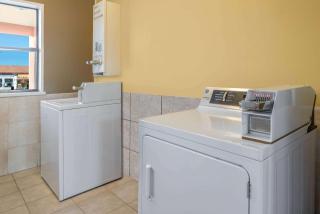 Days Inn by Wyndham Grants - Grants - 2