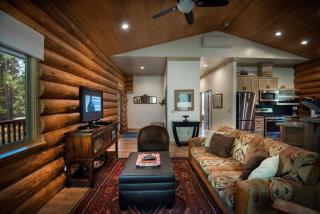 38 The Mini Cabin - Wawona - 7