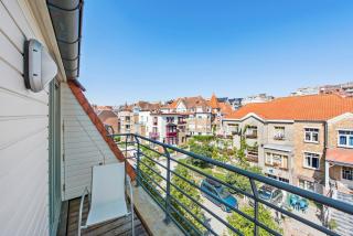 Bright apartment with 2 terraces in De Panne - La Panne - 2
