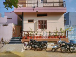 Vijayanagara Home Stay - Hampi - 3