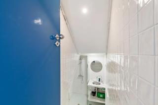 Beautiful 1 Bedroom Apartment in Lisbon - 4