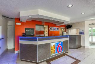 Motel 6-Charlotte, NC - University - Charlotte - 9