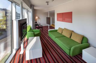 Park Inn by Radisson Meriton Conference & Spa Hotel Tallinn - 1