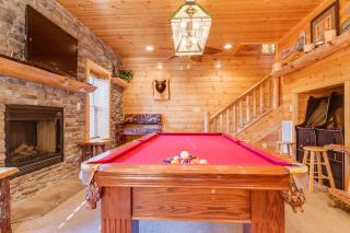 Crazy Horse - Pigeon Forge - 5