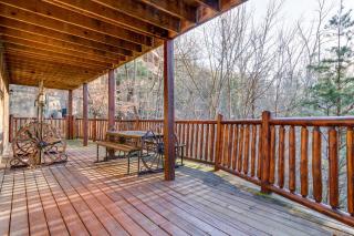 Crazy Horse - Pigeon Forge - 3