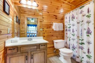 Grizzly Manor - Pigeon Forge - 5