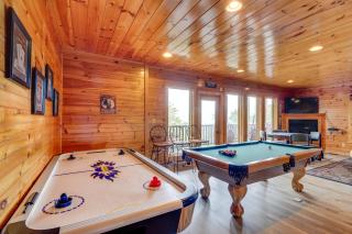Grizzly Manor - Pigeon Forge - 2