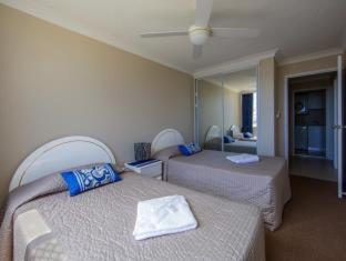 Southern Cross Beachfront Holiday Apartments - 6