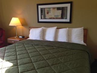 Baymont by Wyndham Waupun - Waupun - 8
