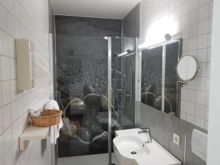 Hotel Gasthof Traubenbräu - Krumbach - 9