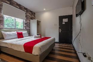 RedDoorz Plus near Mangga Besar Station 2 - Jakarta - 2
