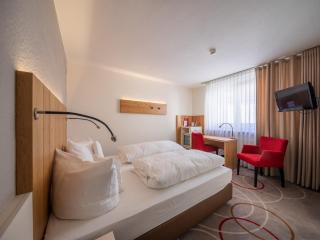 Hotel Zum Goldenen Ochsen am Schlossgarten - 1