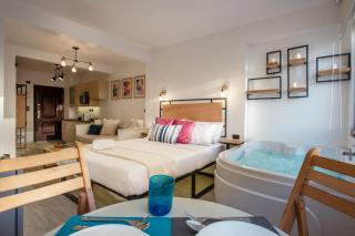 Jacuzzi Studio The Pyramids Free Airport Pickup Apt4 - Il Cairo - 2