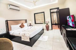 Club Paraiso - Raipur - 8