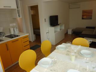 Apartments Ori - Tkon (Tuconio) - 2