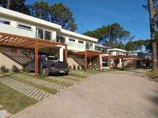 Solanas Gardens View & Crystal Beach - 3