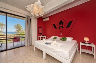 THE BONGOS - Socially Conscious Rooms, Part of the room rate goes to charity - Máleme - 8