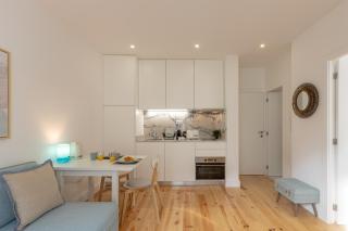 Sweet Flat 4Two in City Center, Balcony & Air Conditioning - Porto - 2