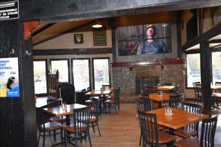The Drake Inn - Canmore - 3