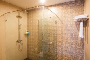 The Pat Hotel - 2