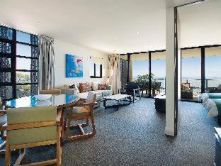Oaks Redcliffe Mon Komo Suites - 7