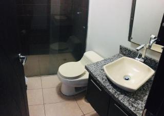1340 Quo Habitación en Lujoso Departamento a 1 minuto del Aeropuerto - Guayaquil - 8
