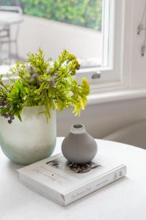 MadeComfy Cosy Studio in Leafy Glebe Estate - 1