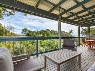 Blue Poles (Pets Allowed) - Point Lookout - 1