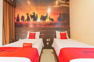 RedDoorz near Stadion Sanaman Mantikei - 1