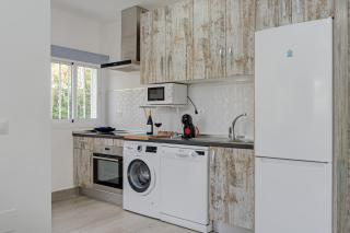 Villa Conchita By Seric,15´ walking to the beach - Torremolinos - 4