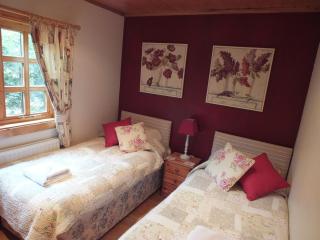Oaks Log Cabins - Swanage - 5