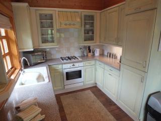 Oaks Log Cabins - Swanage - 3