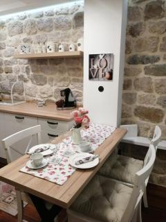 V&M Luxury Studio - 1