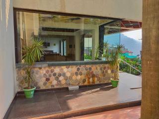 Holy River Hotel - 4