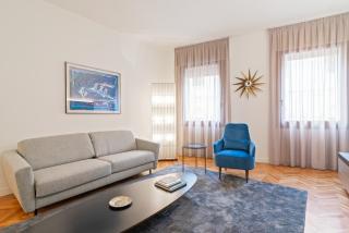 San Fermo Luxury Apartment - 9
