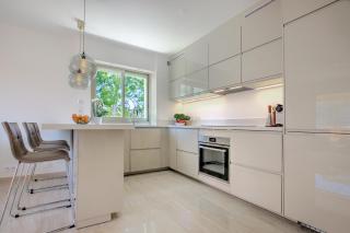 Modern Family Home 5 min to Beach +Pool +Garage - Antibes - 7