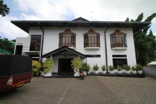 Garden Beach Hotel Kalutara - Kalutara - 4
