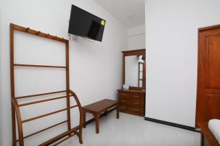 OYO 278 Hotel Rivelka - 8